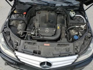 2013 Mercedes-Benz C 250 Sport z VIN WDDGF4HBXDR269348, wystawiony jako Copart lot #54330045 z przebiegiem 102 144 mil mil oraz Szkoda całkowita • Salvage title. Historia ofert i sprzedaży dostępna na DreamBid. Obrazek 11.
