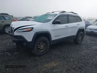 2017 Jeep Cherokee Trailhawk L Plus with VIN 1C4PJMBS2HD225011, listed as a IAAI auction lot 40802716 with 73,714 mi miles. Bid and sale history available at carsss.com. Image 17.
