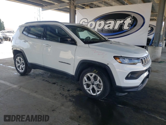 2025 Jeep Compass Latitude with VIN 3C4NJDBNXST547107, listed as a Copart auction lot 56147275 with 8,460 mi miles and Salvage title. Bid and sale history available at DreamBid. Image 4.