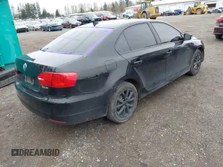 2012 Volkswagen Jetta SE z VIN 3VWDP7AJ0CM341166, wystawiony jako IAAI lot #41914716 z przebiegiem 156 257 mil mil oraz . Historia ofert i sprzedaży dostępna na DreamBid. Obrazek 4.