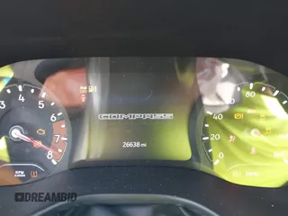 2024 Jeep Compass Limited z VIN 3C4NJDCN4RT595193, wystawiony jako IAAI lot #42275126 z przebiegiem 26 638 mil mil oraz . Historia ofert i sprzedaży dostępna na DreamBid. Obrazek 7.