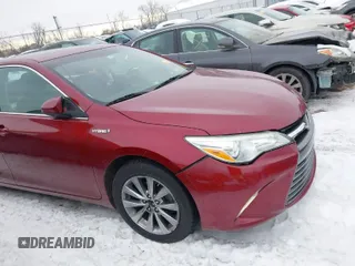 2015 Toyota Camry LE z VIN 4T1BD1FK0FU174630, wystawiony jako IAAI lot #41286128 z przebiegiem 102 037 mil mil oraz . Historia ofert i sprzedaży dostępna na DreamBid. Obrazek 1.