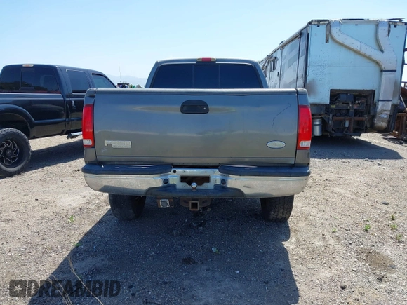 2002 Ford F-350 XL with VIN 1FTSW31S22EC38429, listed as a IAAI auction lot 42268182 with Not provided miles and . Bid and sale history available at DreamBid. Image 16.