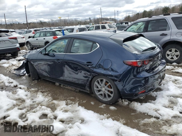 2020 Mazda Mazda3 Hatchback Preferred Package with VIN JM1BPBMM1L1174414, listed as a Copart auction lot 44311433 with 8,336 mi miles. Bid and sale history available at carsss.com. Image 2.