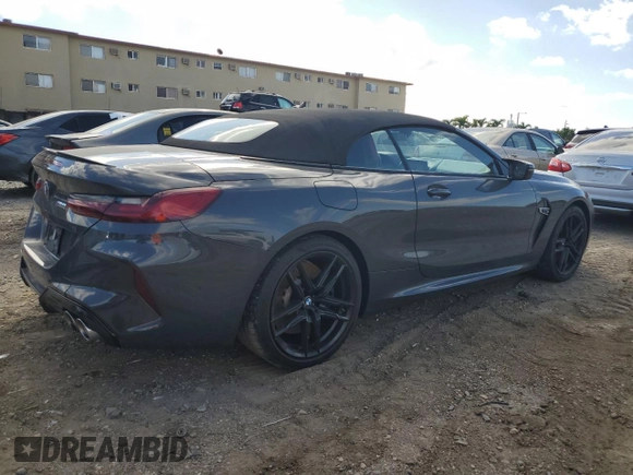 2020 BMW M8 Competition z VIN WBSDZ0C07LCD56155, wystawiony jako Copart lot #81146663 z przebiegiem 16 085 mil mil oraz . Historia ofert i sprzedaży dostępna na DreamBid. Obrazek 3.