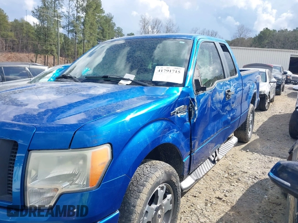 2009 Ford F-150 STX with VIN 1FTRX14899FA26714, listed as a IAAI auction lot 41791715 with 283,000 mi miles. Bid and sale history available at carsss.com. Image 6.