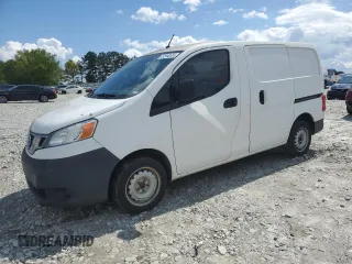 2015 Nissan NV200 SV z VIN 3N6CM0KN6FK725143, wystawiony jako Copart lot #52940355 z przebiegiem 172 790 mil mil oraz Szkody całkowita. Historia ofert i sprzedaży dostępna na DreamBid. Obrazek 1.