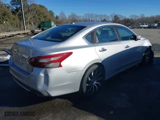 2018 Nissan Altima 2.5 SL with VIN 1N4AL3APXJC213097, listed as a IAAI auction lot 41232640 with 155,969 mi miles. Bid and sale history available at carsss.com. Image 4.