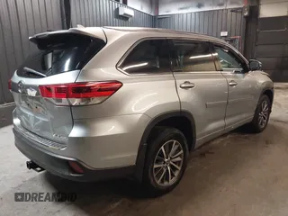 2018 Toyota Highlander SE with VIN 5TDJZRFH5JS912469, listed as a IAAI auction lot 42332840 with 74,386 mi miles and . Bid and sale history available at DreamBid. Image 4.