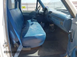 1996 Ford F-250 with VIN 1FDHF26H4TEB72271, listed as a IAAI auction lot 41891111 with 35,506 mi miles and . Bid and sale history available at DreamBid. Image 5.