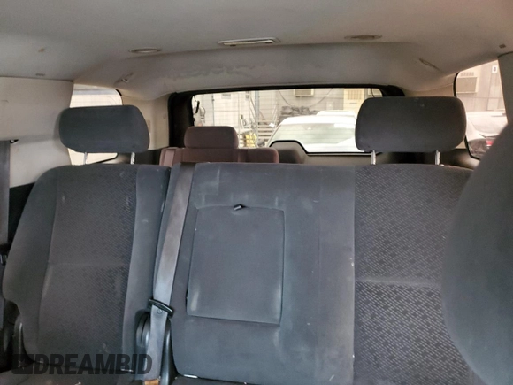2008 GMC Yukon SLE w/3SA with VIN 1GKFC13C98R103216, listed as a Copart auction lot 48331235 with 195,548 mi miles and Clean Title. Bid and sale history available at carsss.com. Image 10.