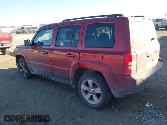 2015 Jeep Patriot Latitude with VIN 1C4NJPFB4FD144351, listed as a IAAI auction lot 41526813 with 163,476 mi miles and . Bid and sale history available at DreamBid. Image 3.