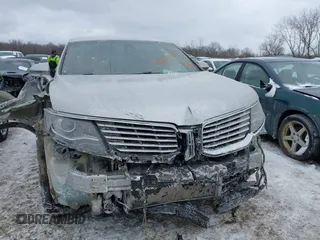 2018 Lincoln MKX Select with VIN 2LMPJ8KR6JBL19392, listed as a IAAI auction lot 41607522 with 91,930 mi miles. Bid and sale history available at carsss.com. Image 12.