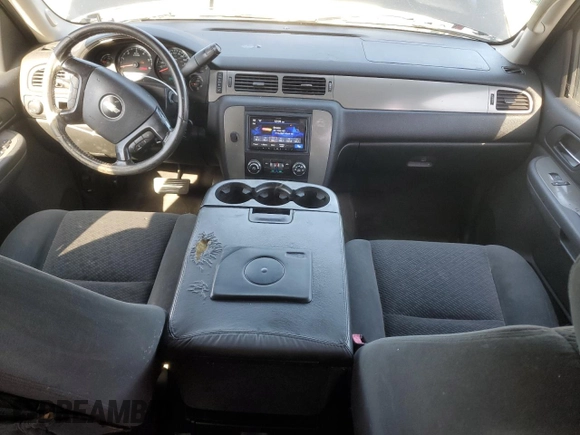 2008 Chevrolet Tahoe LS with VIN 1GNFC13CX8J136887, listed as a Copart auction lot 52459235 with 297,226 mi miles and Clean title. Bid and sale history available at DreamBid. Image 8.