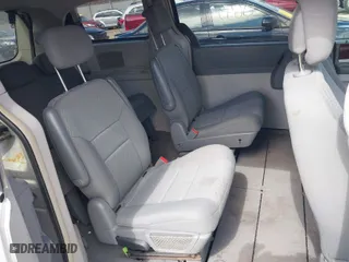 2010 Chrysler Town & Country Touring with VIN 2A4RR5D11AR308213, listed as a IAAI auction lot 41860649 with 196,072 mi miles. Bid and sale history available at carsss.com. Image 8.