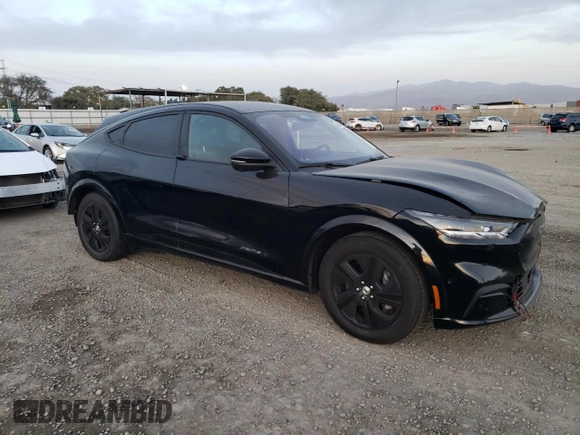 2022 Ford Mustang Mach-E California Route 1 z VIN 3FMTK2R72NMA38445, wystawiony jako Copart lot #84084384 z przebiegiem Nie podano mil oraz Szkoda całkowita • Salvage title. Historia ofert i sprzedaży dostępna na DreamBid. Obrazek 4.