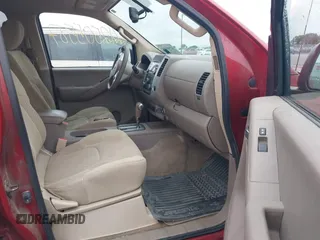 2014 Nissan Frontier SV z VIN 1N6AD0EV7EN752718, wystawiony jako IAAI lot #42505587 z przebiegiem 263 316 mil mil oraz . Historia ofert i sprzedaży dostępna na DreamBid. Obrazek 5.