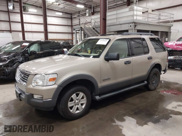 2006 Ford Explorer XLT with VIN 1FMEU738X6ZA13312, listed as a IAAI auction lot 41920829 with 168,238 mi miles and . Bid and sale history available at carsss.com. Image 2.