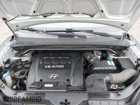 2008 Hyundai Tucson SE with VIN KM8JN72D68U762845, listed as a IAAI auction lot 41839903 with 188,546 mi miles. Bid and sale history available at carsss.com. Image 10.