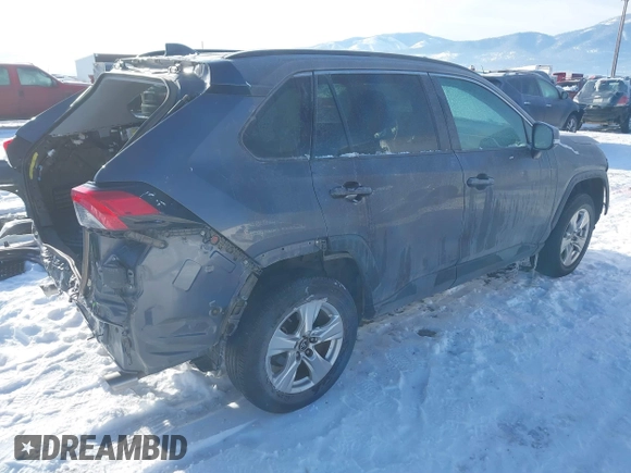 2021 Toyota RAV4 XLE with VIN 2T3P1RFV0MC244186, listed as a IAAI auction lot 41557771 with 33,205 mi miles and . Bid and sale history available at DreamBid. Image 4.
