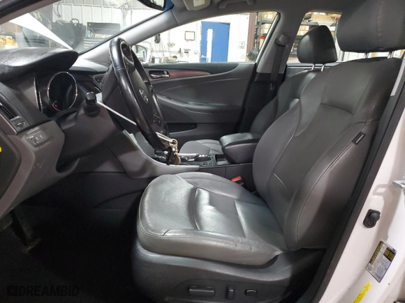 2013 Hyundai Sonata Hybrid with VIN KMHEC4A44DA080680, listed as a Copart auction lot 44304545 with 86,587 mi miles and Salvage Title. Bid and sale history available at carsss.com. Image 7.