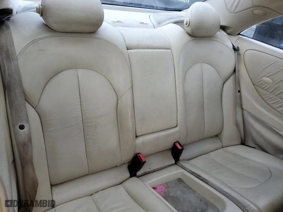 2006 Mercedes-Benz CLK-Class 3.5L with VIN WDBTJ56J66F193301, listed as a Copart auction lot 70311854 with 251,236 mi miles and Clean Title. Bid and sale history available at carsss.com. Image 10.