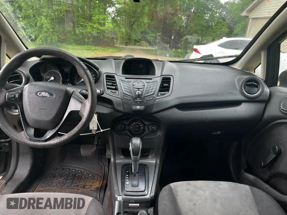 2016 Ford Fiesta S z VIN 3FADP4AJ8GM206305, wystawiony jako Copart lot #56752085 z przebiegiem 145 831 mil mil oraz Szkoda całkowita • Salvage title. Historia ofert i sprzedaży dostępna na DreamBid. Obrazek 9.