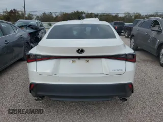2023 Lexus IS 300 z VIN JTHCA1D21P5125158, wystawiony jako Copart lot #81496734 z przebiegiem Nie podano mil oraz Szkoda całkowita • Salvage title. Historia ofert i sprzedaży dostępna na DreamBid. Obrazek 6.