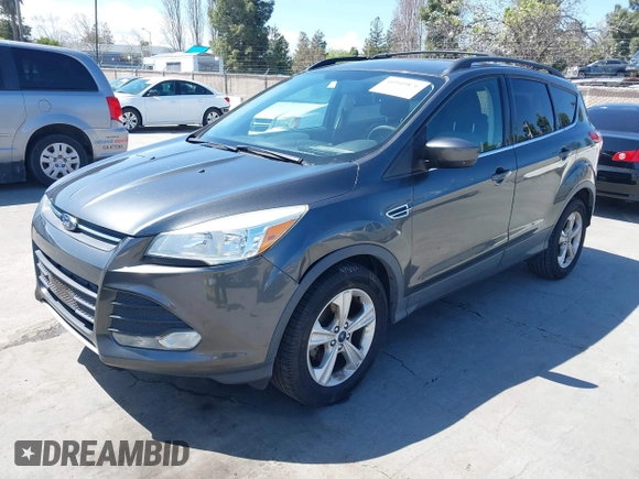 2015 Ford Escape SE with VIN 1FMCU0G78FUB96030, listed as a IAAI auction lot 41949876 with 172,940 mi miles. Bid and sale history available at carsss.com. Image 2.