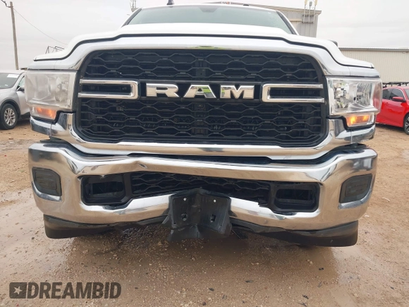 2020 Ram 2500 Tradesman with VIN 3C6UR5CJ8LG174124, listed as a IAAI auction lot 41421505 with 69,330 mi miles. Bid and sale history available at carsss.com. Image 20.