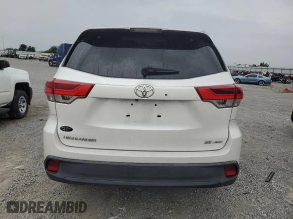 2017 Toyota Highlander XLE with VIN 5TDJZRFH7HS423114, listed as a Copart auction lot 61159515 with 111,226 mi miles and Salvage title. Bid and sale history available at DreamBid. Image 6.