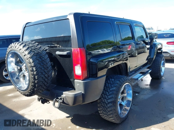2006 Hummer H3 with VIN 5GTDN136468137230, listed as a IAAI auction lot 41886167 with 135,120 mi miles. Bid and sale history available at carsss.com. Image 4.