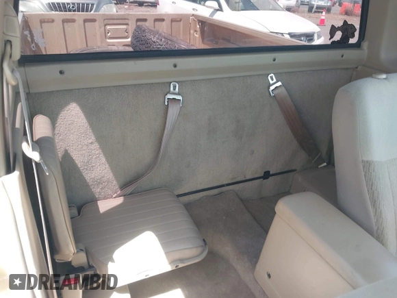 1998 Nissan Frontier XE z VIN 1N6DD26S3WC335378, wystawiony jako IAAI lot #42384698 z przebiegiem 180 306 mil mil oraz . Historia ofert i sprzedaży dostępna na DreamBid. Obrazek 8.