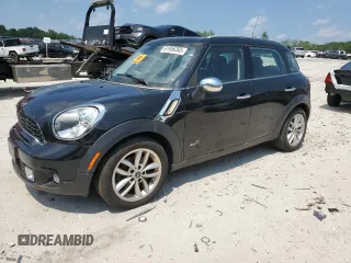 2011 MINI Countryman S with VIN WMWZC5C57BWL53495, listed as a Copart auction lot 61956365 with 117,812 mi miles and Clean title. Bid and sale history available at DreamBid. Image 1.