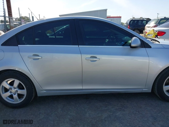 2015 Chevrolet Cruze LT with VIN 1G1PC5SB1F7149754, listed as a IAAI auction lot 42009935 with 156,173 mi miles. Bid and sale history available at carsss.com. Image 14.
