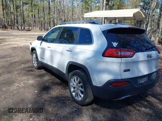 2014 Jeep Cherokee Limited with VIN 1C4PJLDS9EW238121, listed as a IAAI auction lot 41811278 with 185,240 mi miles. Bid and sale history available at carsss.com. Image 3.