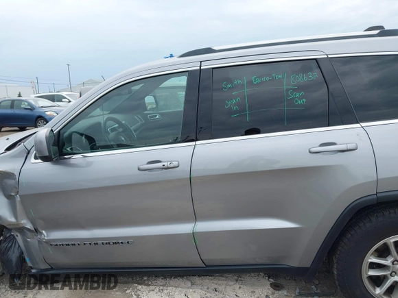 2018 Jeep Grand Cherokee Laredo E with VIN 1C4RJFAG5JC377197, listed as a IAAI auction lot 42432131 with 58,981 mi miles and . Bid and sale history available at DreamBid. Image 14.
