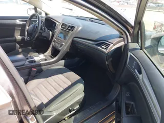 2020 Ford Fusion SE with VIN 3FA6P0T99LR173347, listed as a IAAI auction lot 42090457 with 118,359 mi miles and . Bid and sale history available at DreamBid. Image 5.