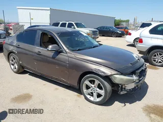 2015 BMW 3 Series 328i с VIN WBA3A5C51FF608143, выставлен на аукционе IAAI как лот 42387613 с пробегом 92 964 миль миль и . История ставок и продаж доступна на DreamBid. Изображение 1.