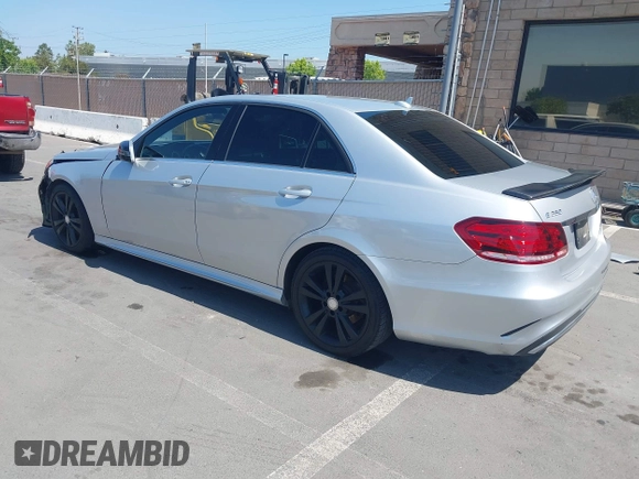 2015 Mercedes-Benz E 350 Sport with VIN WDDHF5KB9FB096047, listed as a IAAI auction lot 42169904 with 127,017 mi miles and . Bid and sale history available at DreamBid. Image 3.