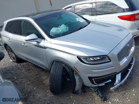 2019 Lincoln Nautilus Reserve with VIN 2LMPJ8LP6KBL15003, listed as a IAAI auction lot 41387415 with 63,618 mi miles. Bid and sale history available at carsss.com. Image 1.