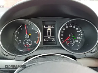 2014 Volkswagen Golf с VIN WVWDB7AJ6EW007762, выставлен на аукционе Copart как лот 72821754 с пробегом 57 778 миль миль и Списание • Salvage title. История ставок и продаж доступна на DreamBid. Изображение 9.