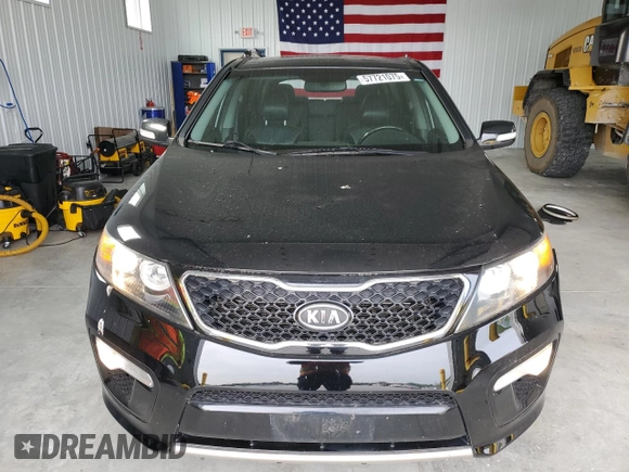 2013 Kia Sorento SX z VIN 5XYKWDA23DG369367, wystawiony jako Copart lot #57721075 z przebiegiem 133 560 mil mil oraz Szkoda całkowita • Salvage title. Historia ofert i sprzedaży dostępna na DreamBid. Obrazek 5.
