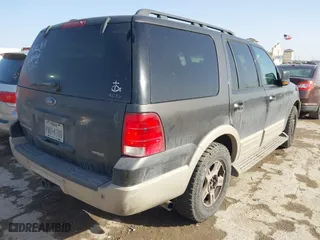 2005 Ford Expedition Eddie Bauer with VIN 1FMFU17595LA63878, listed as a IAAI auction lot 41715409 with 1 mi miles. Bid and sale history available at carsss.com. Image 4.