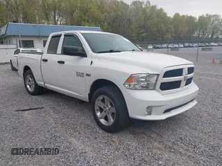 2016 Ram 1500 Express z VIN 1C6RR7FT5GS388212, wystawiony jako IAAI lot #42055941 z przebiegiem 161 747 mil mil oraz . Historia ofert i sprzedaży dostępna na DreamBid. Obrazek 1.