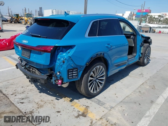 2019 Audi e-tron Prestige with VIN WA1VABGE1KB020498, listed as a IAAI auction lot 42663242 with 46,258 mi miles and . Bid and sale history available at DreamBid. Image 4.