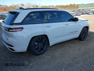 2024 Jeep Grand Cherokee with VIN 1C4RJYB63R8510782, listed as a IAAI auction lot 40878374 with 2,396 mi miles and . Bid and sale history available at DreamBid. Image 4.
