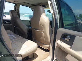 2004 Ford Expedition Eddie Bauer z VIN 1FMFU17L44LB14619, wystawiony jako IAAI lot #42112071 z przebiegiem 263 040 mil mil oraz . Historia ofert i sprzedaży dostępna na DreamBid. Obrazek 8.