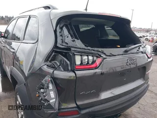 2022 Jeep Cherokee Trailhawk with VIN 1C4PJMBX6ND505196, listed as a IAAI auction lot 41536316 with 9,976 mi miles. Bid and sale history available at carsss.com. Image 6.