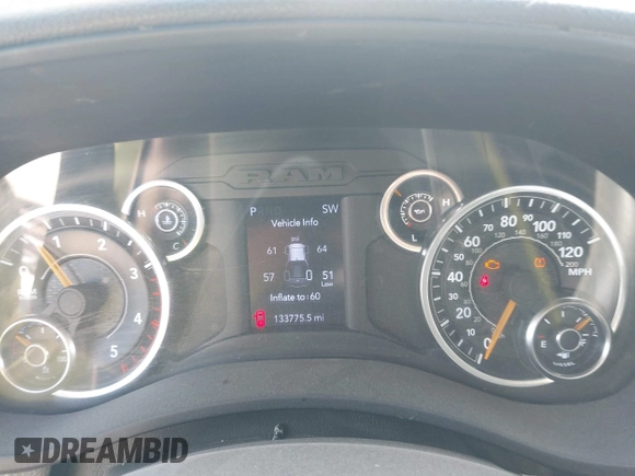 2022 Ram 2500 Tradesman z VIN 3C6UR5HL1NG213746, wystawiony jako IAAI lot #41917608 z przebiegiem 133 775 mil mil oraz . Historia ofert i sprzedaży dostępna na DreamBid. Obrazek 7.